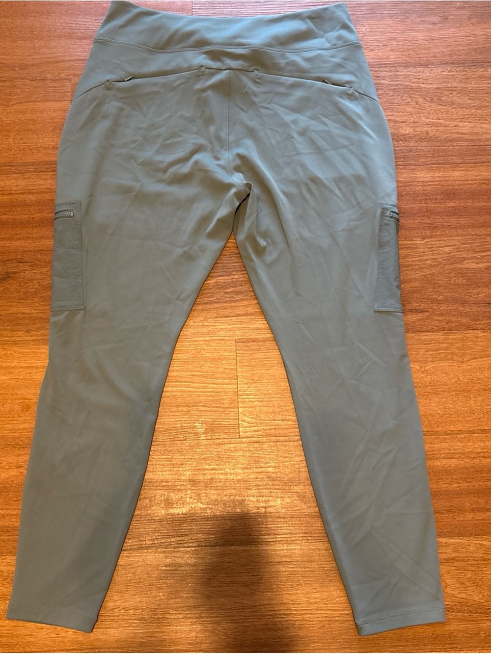 Athleta Women’s Size 16 Olive Green Cargo Utility Leggings Zip Pocket Pants NWOT - Picture 8 of 9